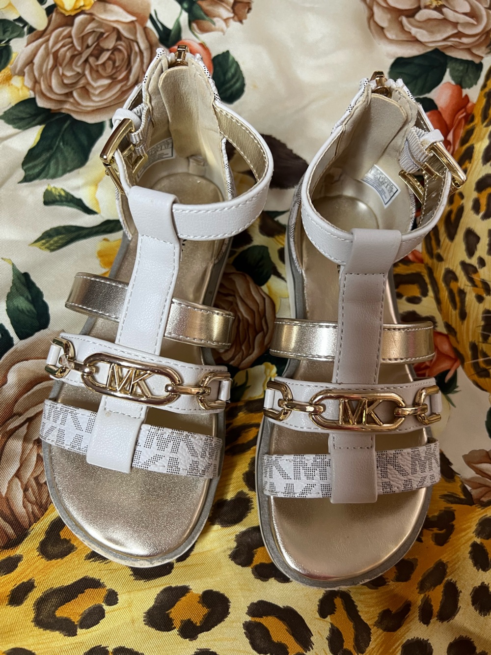 Michael Kors Girls Brandy Hannah Sandals White Gold MK Logo Size 11 EU 29